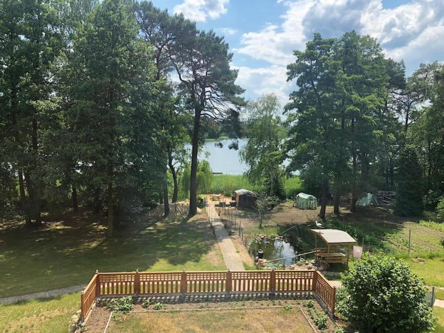 Seeblick Eins Im Waldschloesschen Wendisch Rietz Exterior foto